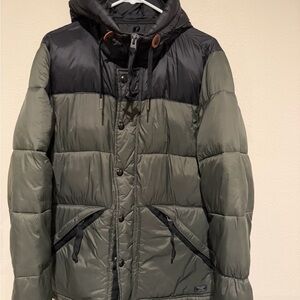 Abercrombie & Fitch Black and Olive Puffer Jacket